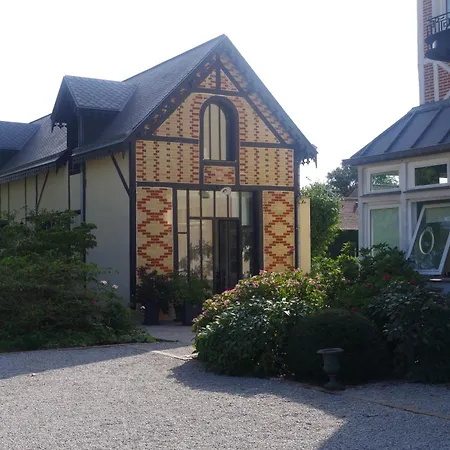 Manoir Des Logis 住宿加早餐酒店