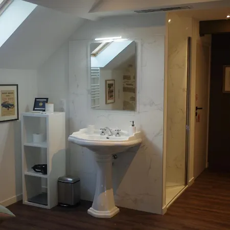 Oda ve Kahvaltı Manoir Des Logis 4*