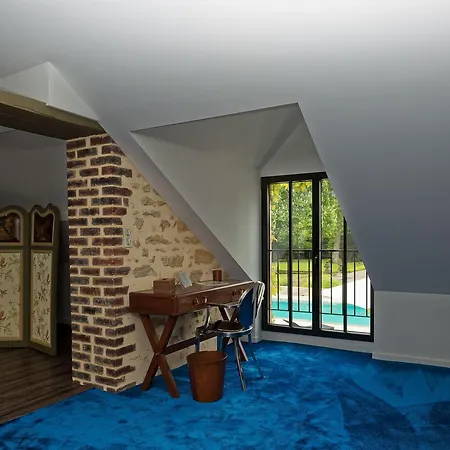 Manoir Des Logis Bed & Breakfast *