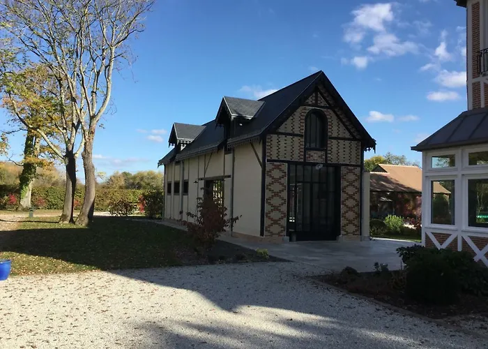 Manoir Des Logis Yvré-lʼÉvêque